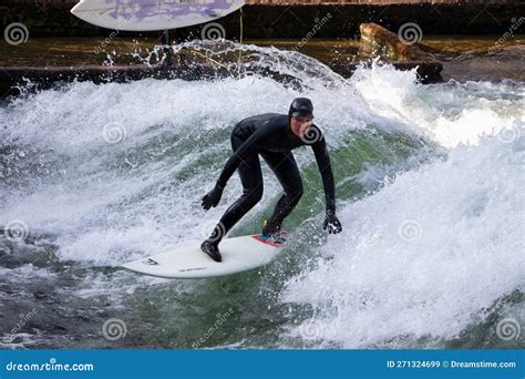 Munich Germany December Winter Surfer In The City River