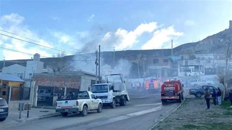 Tragedia En Chubut Una Mujer Intentó Salvar De Un Incendio A Sus Dos