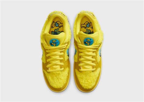 Nike and The Grateful Dead Join Forces For Limited Edition Dunks - Maxim