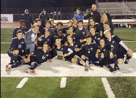 Holt Varsity Soccer Wins Districts – The Tribe