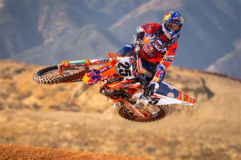 Les Photos Officielles Marvin Musquin Lebigusa Actualit Du