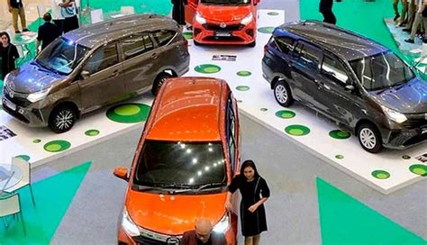 Nusabali Penjualan Mobil Per November Tembus Ribu Unit