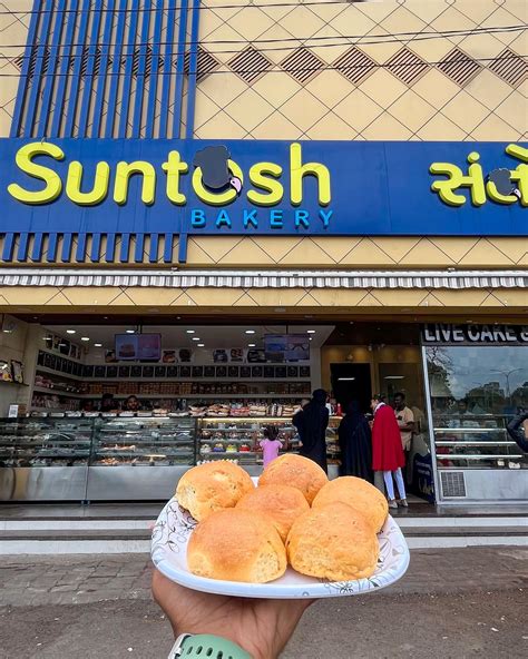 સુરત શહેર - One of the oldest & the bestest bakeries in...