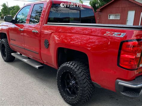 2015 Chevrolet Silverado 1500 With 20x10 24 Moto Metal Mo970 And 3312