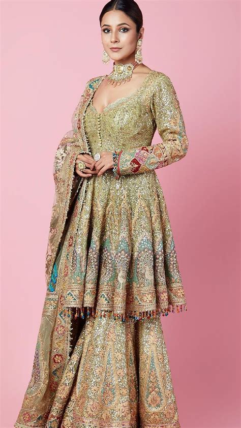 9 Ethnic Looks of Shehnaaz Gill That Are Perfect For Wedding Season ...