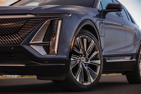 Driven 2023 Cadillac Lyriq Hits Most Of The Right Notes Autoevolution