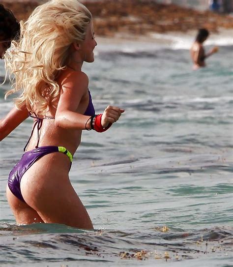 Julianne Hough S Amazing Ass Photo 5 58 X3vid