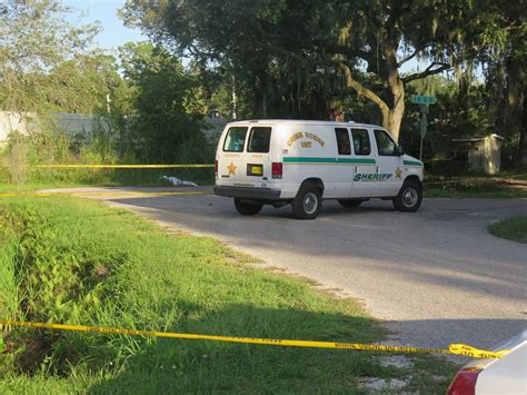 Woman’s Body Found Dumped Alongside East Manatee Road Bradenton Herald