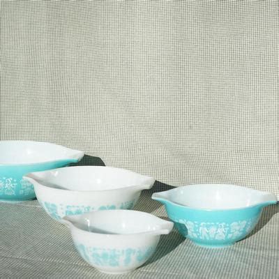 Vintage Pyrex Nesting Bowl Set Four Batter Bowls Of Teal Blue And