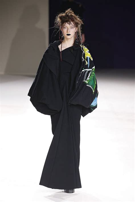 Yohji Yamamoto Fashion Show Collection Ready To Wear Fall Winter 2019