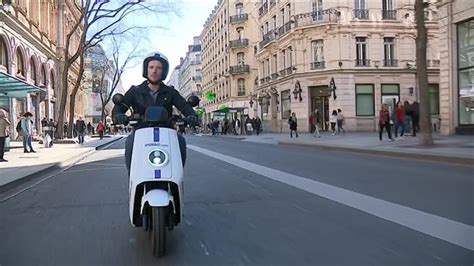 Lyon les scooters électriques en libre service sont arrivés