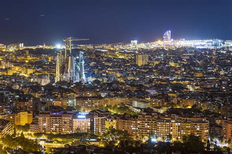 Barcelona Night Photo Tour — Aperture Tours