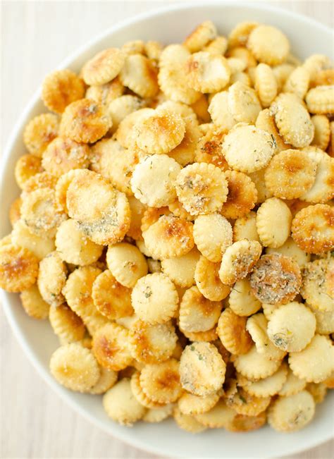 Parmesan Ranch Oyster Crackers