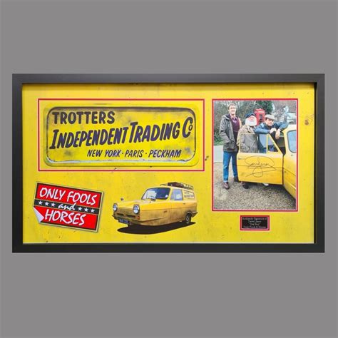 ONLY FOOLS AND HORSES - RELIANT ROBIN - SIGNED BY DEL BOY - SIR DAVID ...