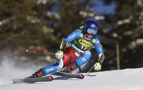 Coupe Du Monde Ski Alpin Super G De Lake Louise Corinne Suter