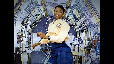 Say Hi To Mae Jemison Genuine Astronaut In Star Trek Youtube