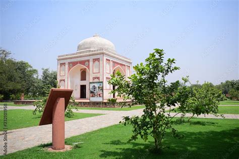 Inside view of architecture tomb in Sundar Nursery in Delhi India ...