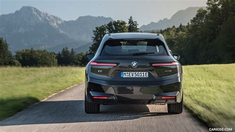 2022 BMW IX Color Sophisto Grey Rear Caricos