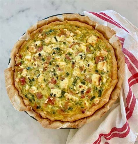 Schnelle Gorgonzola Blätterteig Tarte mit Eiern und Lauch Rezepte