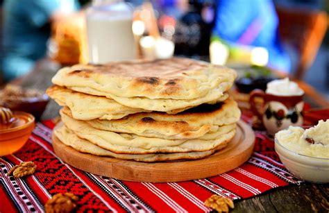 Cococi Cu Branza Dulce Si Stafide Scovergaria