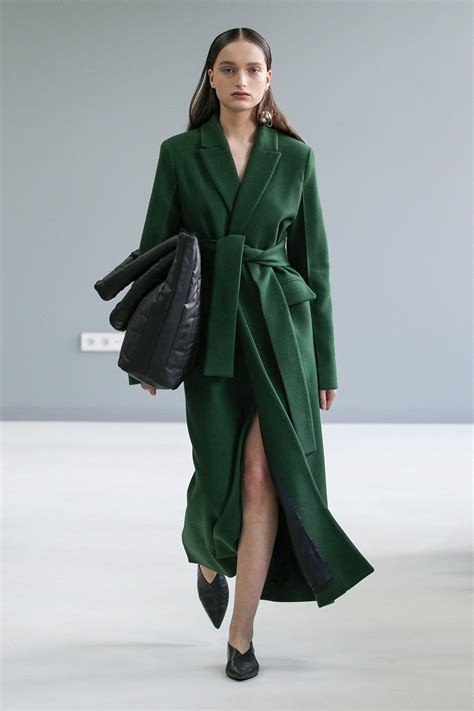 See the complete Matériel by Aleksander Akhalkatsishvili Tbilisi Fall ...