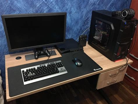 First gaming PC finally complete | Computer setup, Desktop setup ...