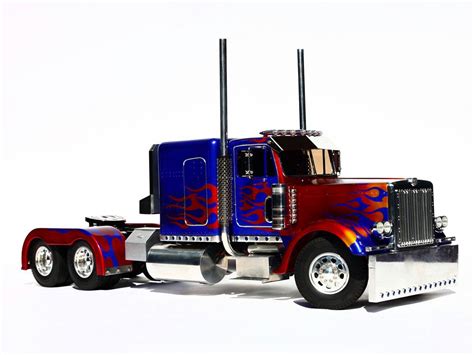 Optimus Prime Truck Model