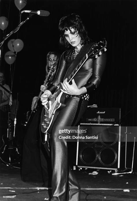 GO Photo of RUNAWAYS and Joan JETT, Joan Jett performing on stage News Photo - Getty Images