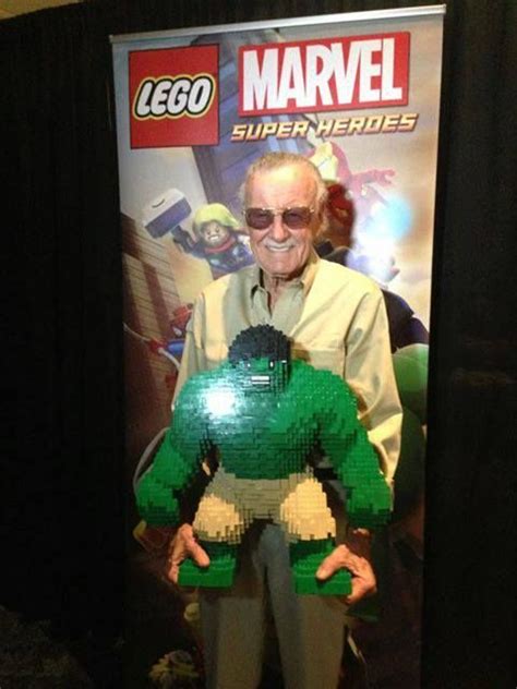 Stan Lee Carrying A Lego Hulk Lego Marvel Super Heroes Lego Marvel