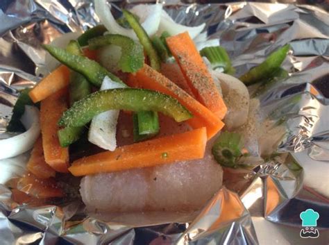 Merluza en papillote con verduras Fácil