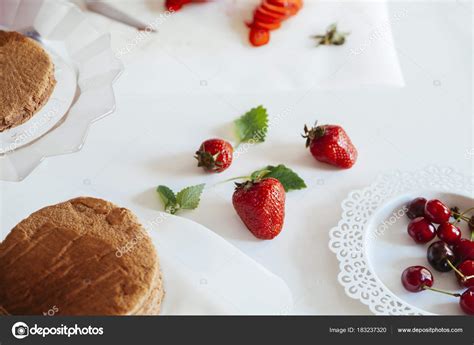 Nacktschicht Kuchen Stockfotografie Lizenzfreie Fotos Natashaphoto