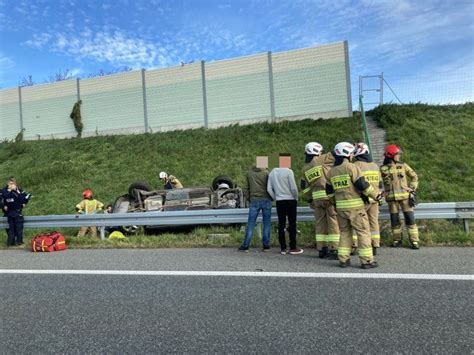 Pilne Droga S W Kierunku Gda Ska Zablokowana Po Dachowaniu Pojazdu