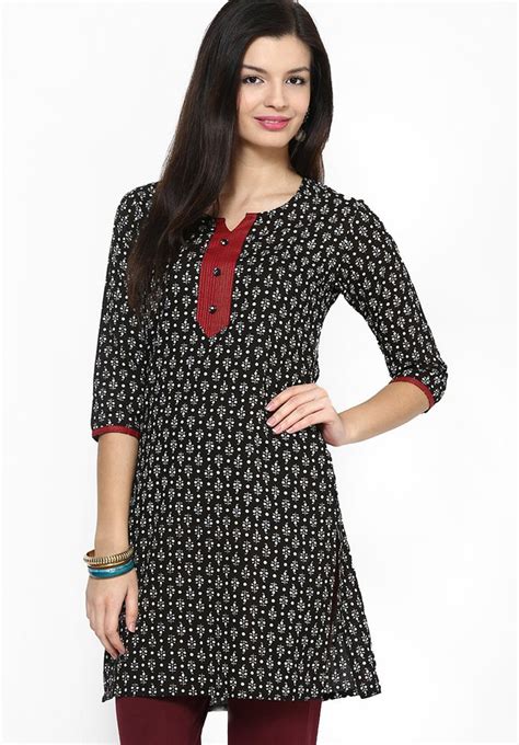 Indian Kurtis at best price in Jodhpur by Season Street | ID: 9019772588