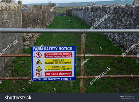 Farm Safety Notice Sign On Gate Stock Photo 627893126 Shutterstock