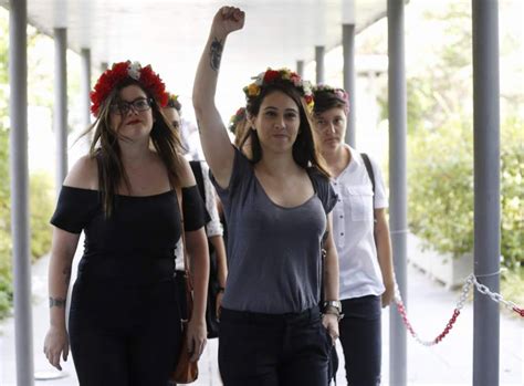 Fotos Fotos Femen Protestas Al Desnudo Im Genes Im Genes