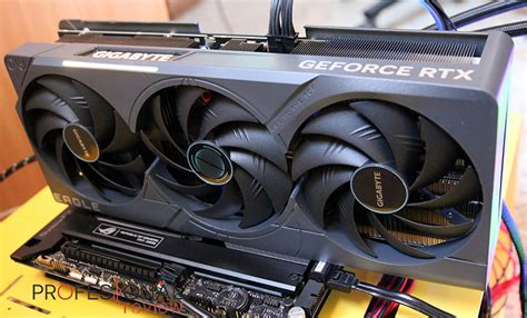 GIGABYTE NVIDIA GeForce RTX 4080 Eagle OC 16GB GDDR6X PCI Express