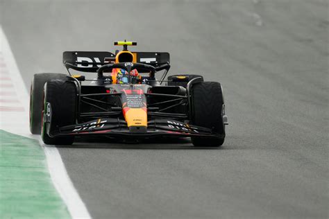 Checo Pérez remonta en Montmeló y queda cuarto en el Gran Premio de