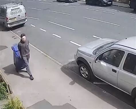 Lindsay Birbeck Murder Police Release Footage Of Suspect In Hunt For