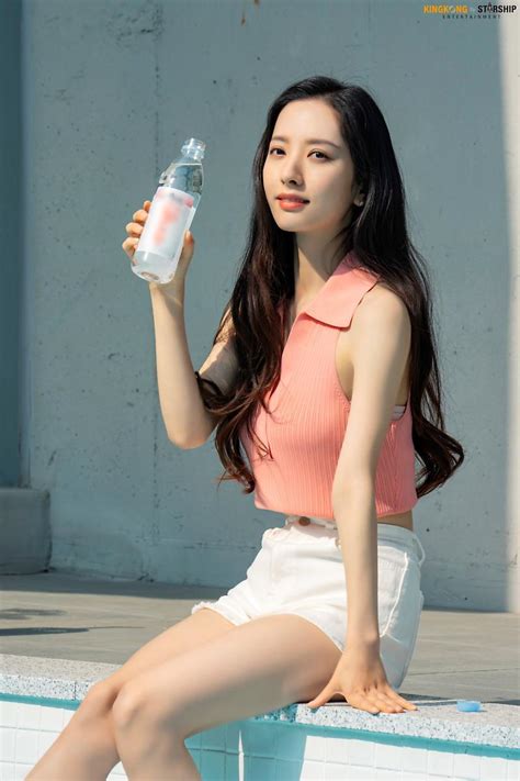 ウェルビー on Twitter RT WJSNDAILY PIC 230504 BONA for Evian behind