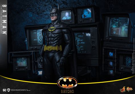 Hot Toys MMS692 蝙蝠俠 1989 蝙蝠俠Batman1 6 比例收藏級人偶