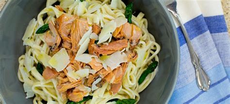 Fettuccine With Smoked Salmon And Asparagus Recipe King And Prince