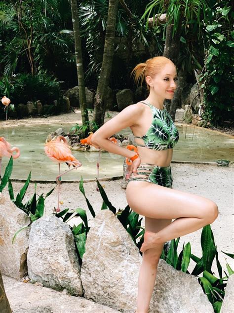 7 Hot Sexy Ceci De La Cueva Bikini Pics