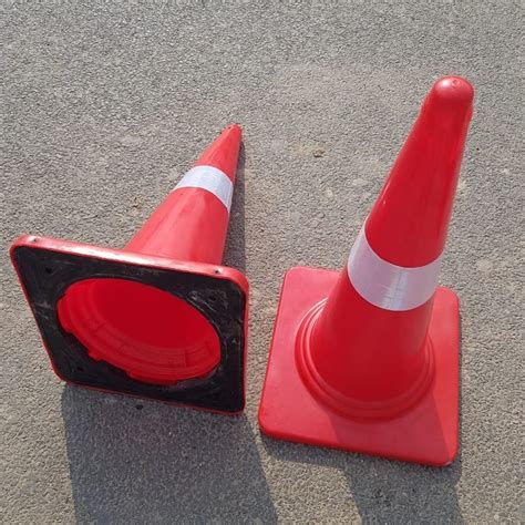 Red And Silver PVC Reflective Traffic Cone For Road Safety 1 2kg At