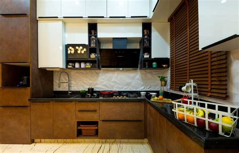 Modern L Shape Plywood Modular Kitchen At Square Feet In Pune