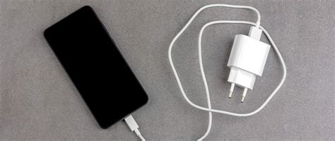 Лучшие смартфоны с быстрой зарядкой: ТОП-10 телефонов 2024 года