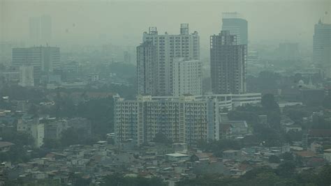 Potret Polusi Udara Jakarta Terburuk Di Dunia Foto