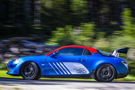 Alpine dévoile l A110 de rallye