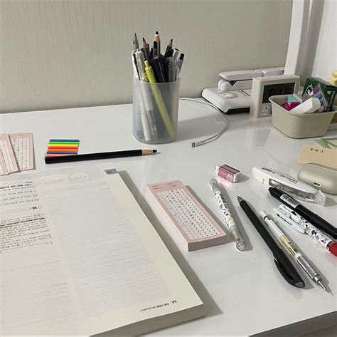 Tidy & minimalistic desk setup | Study motivation inspiration, Study inspiration, Study motivation