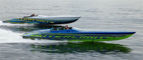 SL52 – OUTERLIMITS BOATS