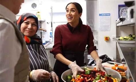 Meghan Markle Visits Womens Homeless Shelter On Vancouvers Downtown